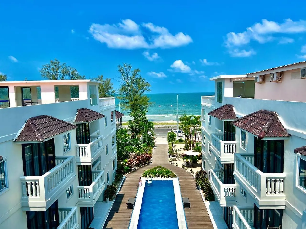 Mary Beach Hotel & Resort Preăh Sihanŭk